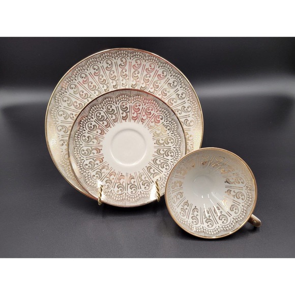 VTG Bareuther Waldsassen Luncheon Trio Set Plate Teacup Saucer 53 Gold Trim - Picture 4 of 12